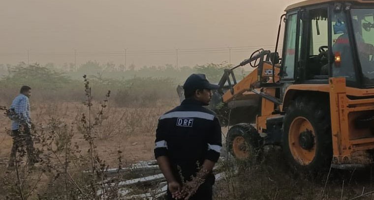 ర‌హ‌దారి ఆక్ర‌మ‌ణ‌ల‌ను తొల‌గించిన హైడ్రా