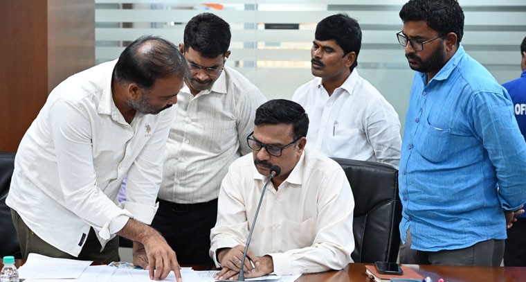హైడ్రాకు స్వ‌చ్ఛందంగా ఫిర్యాదులు