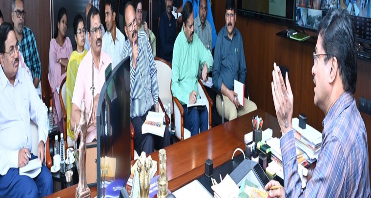 హైడ్రా ఫోన్ ఇన్‌కు 28 కాల్స్‌...గుర్ర‌పు డెక్క‌.., దోమ‌ల వ్యాప్తిపై ఫిర్యాదులు