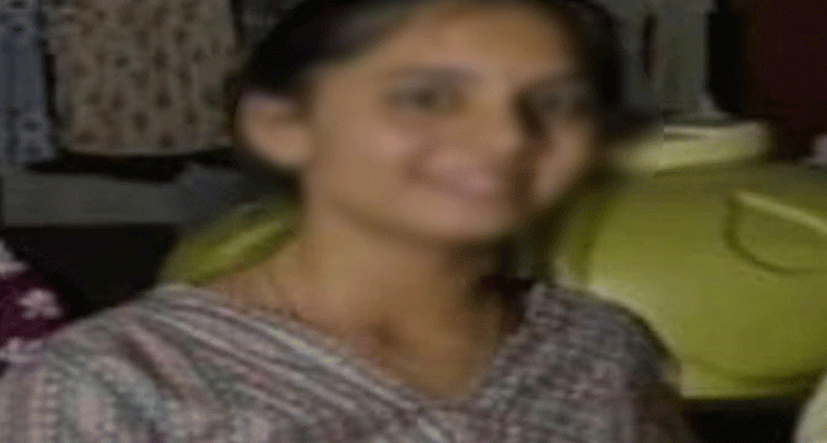 కోచ్ వేధింపులు తట్టుకోలేక డిగ్రీ విద్యార్థిని ఆత్మహత్య..