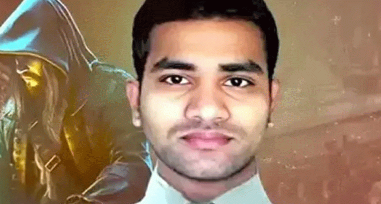 ‘ఐబొమ్మ’ రవి బెయిల్‌ పిటిషన్లు కొట్టివేత