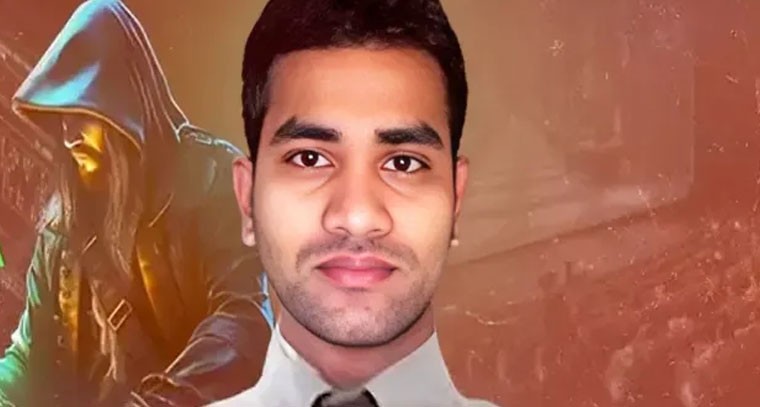 పోలీసుల ముందు ఐబొమ్మ రవి పశ్చాతాపం