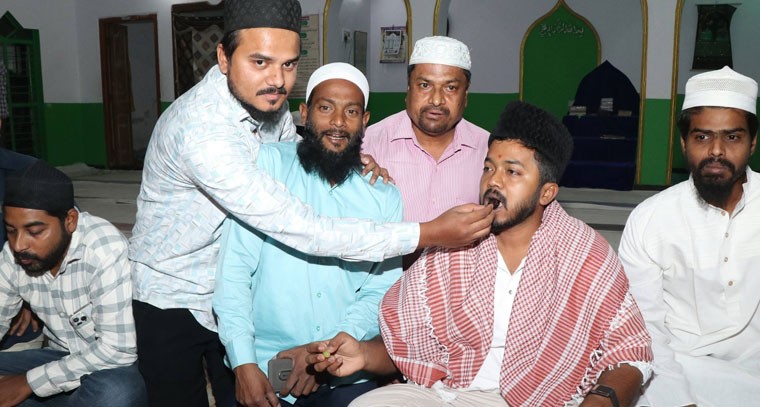 బీఆర్ఎస్ నాయకులు మాద్రి పృథ్వీరాజ్ గారి ఆధ్వర్యంలో ఇఫ్తార్ విందు