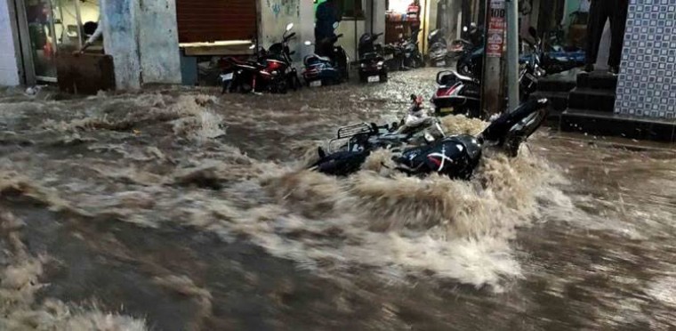 కామారెడ్డి, మెదక్‌ జిల్లాల్లో రికార్డు స్థాయిలో కురిసిన కుండపోత వర్షాలు