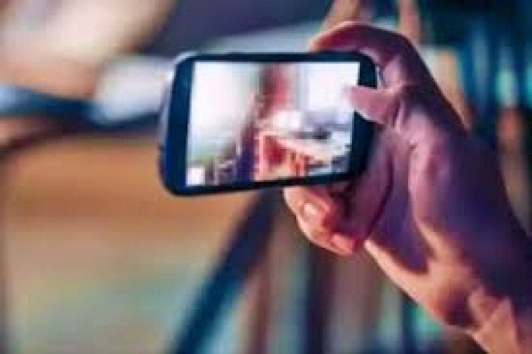 ఆదిలాబాద్ జిల్లా గుడిహత్నూరు మండలంలో ఓ బాలుడు  దారుణానికి తెగబడ్డాడు