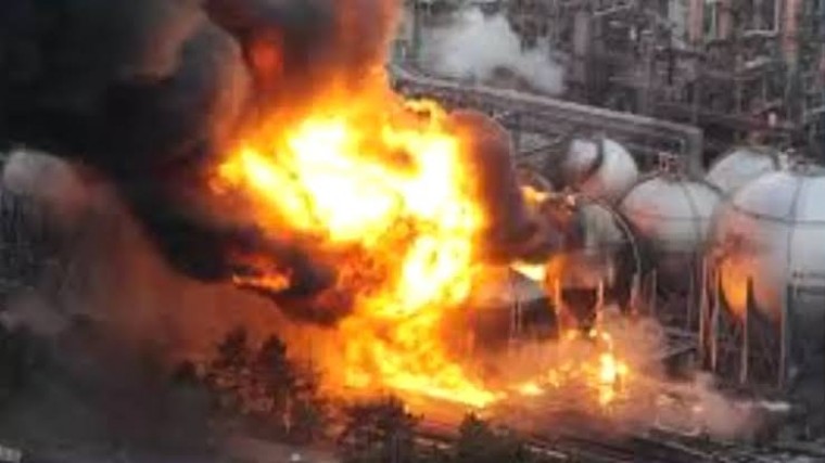 పటాన్‌చెరు పారిశ్రామిక వాడలో పాశమైలారంలో జరిగిన ఘోర అగ్నిప్రమాద ఘటనలో విషాదం కొనసాగుతోంది