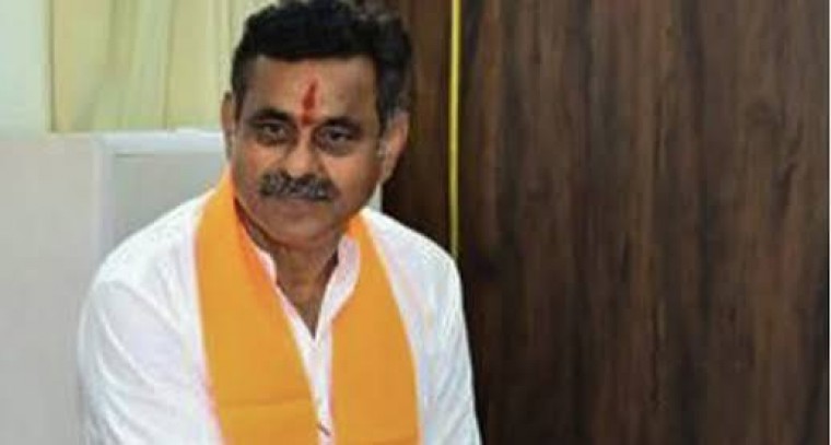 రియల్ ఎస్టేట్ కోసం నాటి బీఆర్ఎస్ ప్రభుత్వం భూసేకరణ చేయకుండా వదిలేసిందన్న ఎంపీ