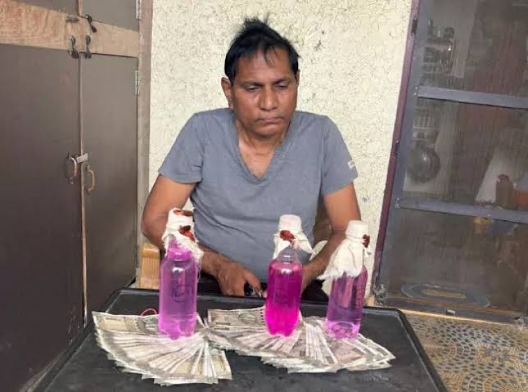 తెలంగాణ రాష్ట్రంలో అవినీతి అధికారులపై అవినీతి నిరోధక శాఖ  కొరడా ఝుళిపిస్తోంది