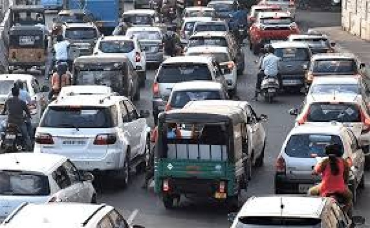 తెలంగాణలో నిబంధనలు మీరిన వాహనదారులపై కఠిన చర్యలు