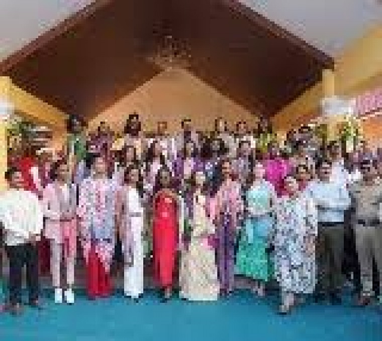 పోచంపల్లిని సందర్శించిన 25 ఆఫ్రికా దేశాల మిస్ వరల్డ్ పోటీదారులు
