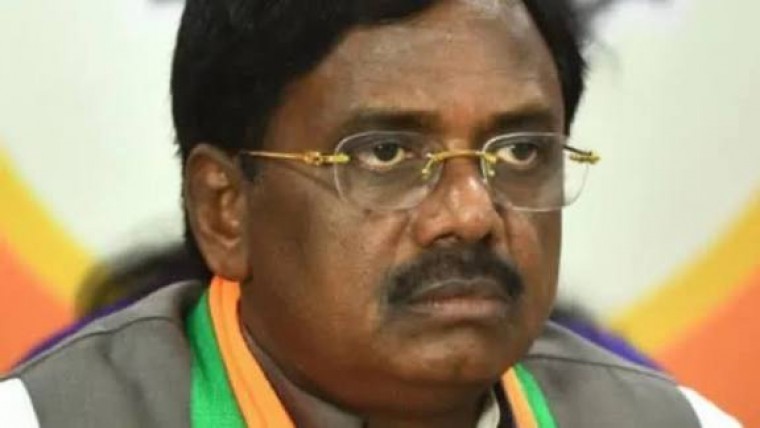 మీనాక్షి నటరాజన్‌తో సమావేశం ఉండటం వల్లే మధ్యలో వెళ్లిపోయానన్న వివేక్