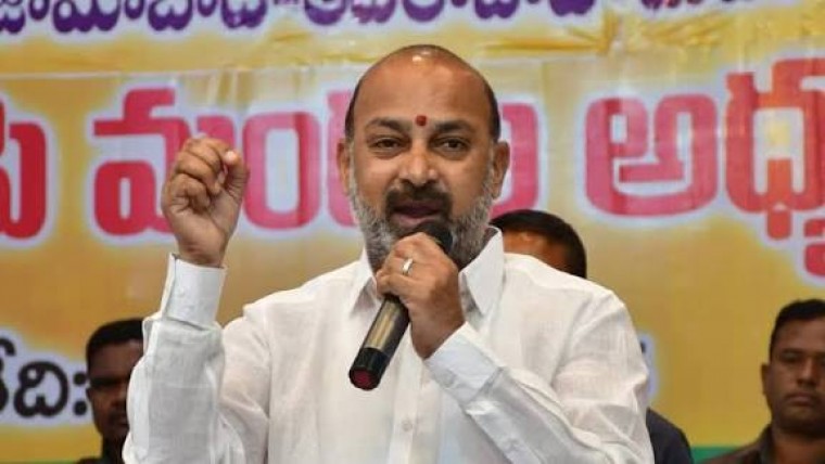కాంగ్రెస్ బీఆర్ఎస్ పార్టీల మధ్య లోపాయికారి ఒప్పందం ఉందని వ్యాఖ్య