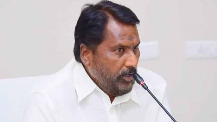 హరీశ్ రావుపై మంత్రి అడ్లూరి లక్ష్మణ్ తీవ్ర విమర్శలు