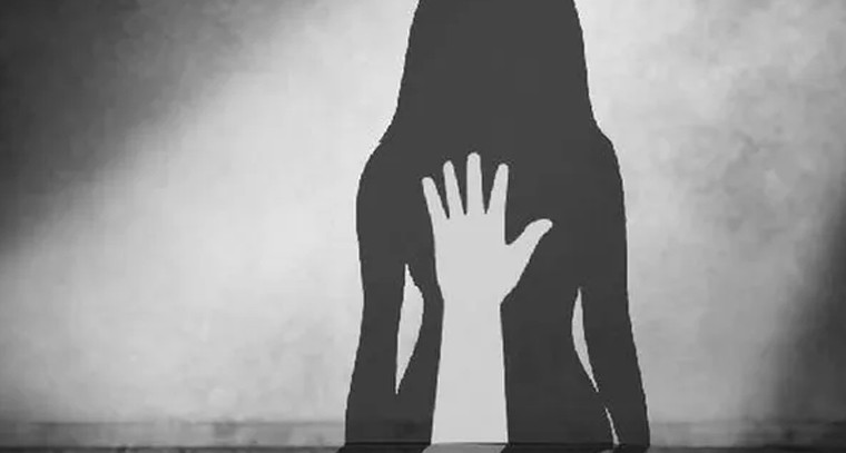 ఇన్‌స్టాగ్రామ్‌లో పరిచయం.. ఇంటర్‌ బాలికపై అత్యాచారం