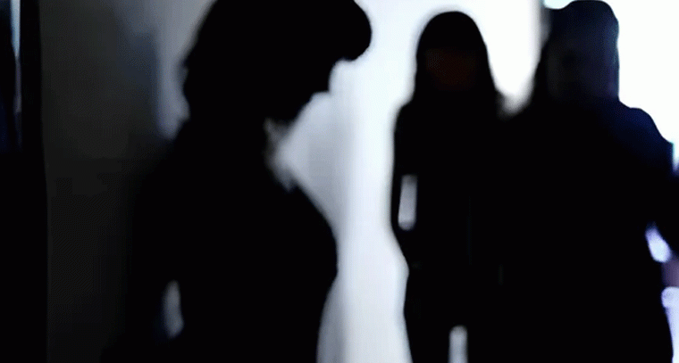 జడ్చర్లలో మసాజ్ పేరుతో వ్యభిచారం!