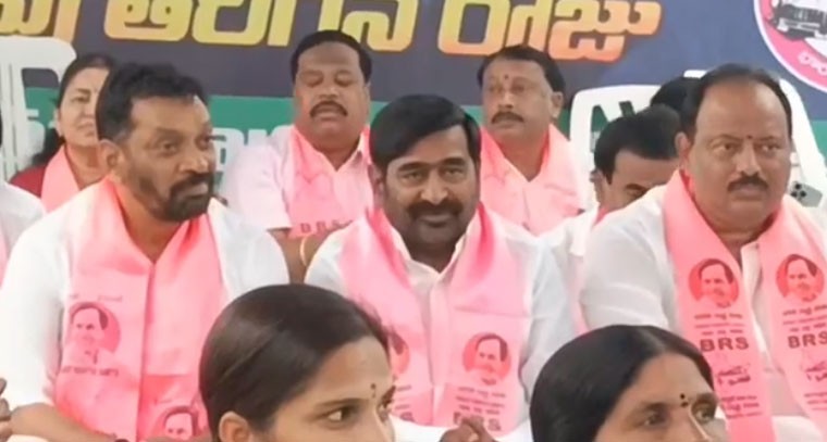  దీక్షా దివస్ లో పాల్గొన్న జగదీశ్ రెడ్డి