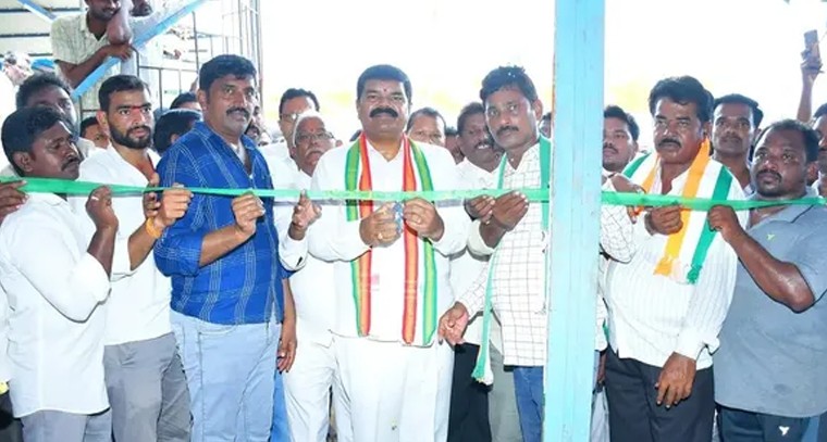 జానంపేటలో కాంగ్రెస్ పార్టీ కార్యాలయం ప్రారంభం