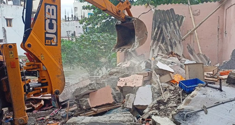 మూడు కాల‌నీల‌కు త‌ప్పిన ముంపు బెడ‌ద‌