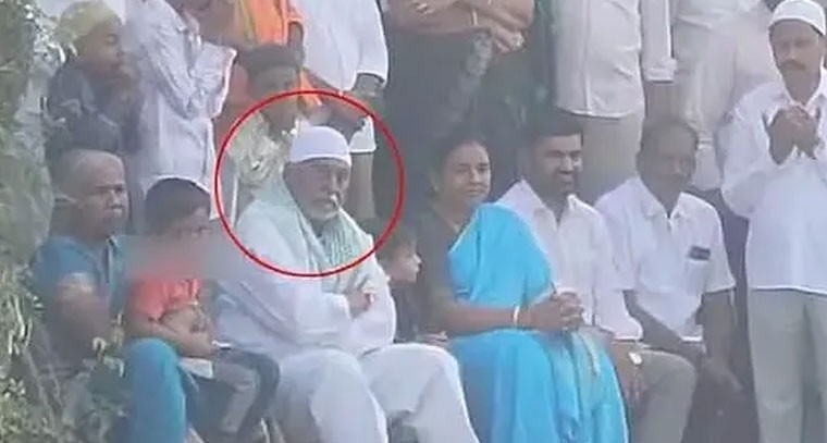 కాంగ్రెస్‌కు షాక్.. BRS నేతలతో కలిసి రంజాన్ ప్రార్థనల్లో పాల్గొన్న జీవన్ రెడ్డి!