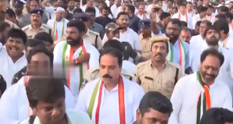 పరిగి నుంచి కాంగ్రెస్‌ ‘జనహిత’ పాదయాత్ర ప్రారంభం