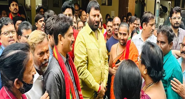 కుత్బుల్లాపూర్ నియోజకవర్గ సమస్యలపై వినతి పత్రాలు