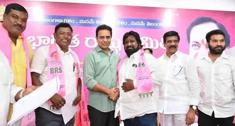 BRSలో చేరిన షేక్‌పేట్ డివిజన్ బీజేపీ మాజీ అధ్యక్షుడు తోట మహేష్