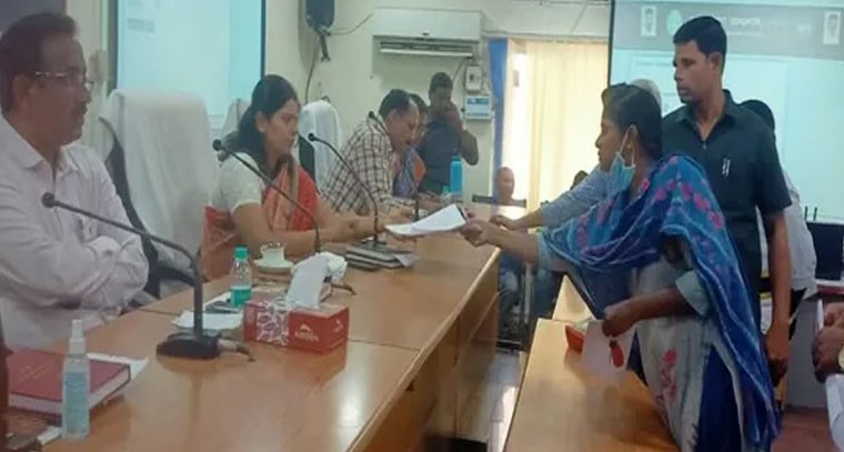 ప్రజావాణిలో 129 ఫిర్యాదులు, కలెక్టర్ ఆదేశాలు జారీ