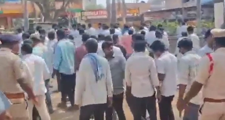 తూప్రాన్‌లో కౌన్సిలర్ల రాకతో రాజకీయ ఉద్రిక్తత