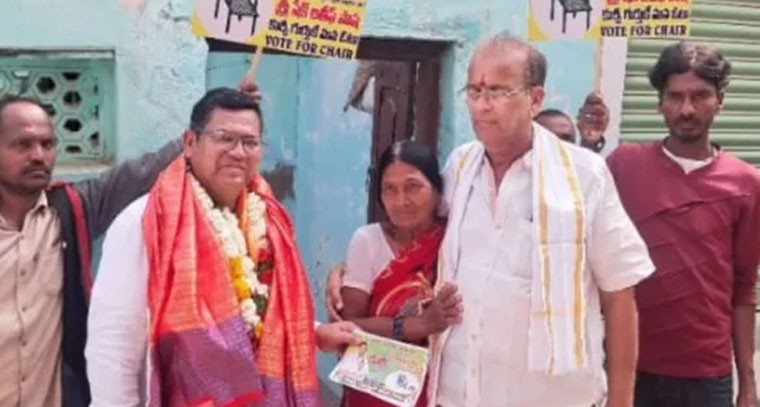 బిచ్కుంద 7వార్డులో స్వాతంత్ర అభ్యర్థి జోరుగా ప్రచారం