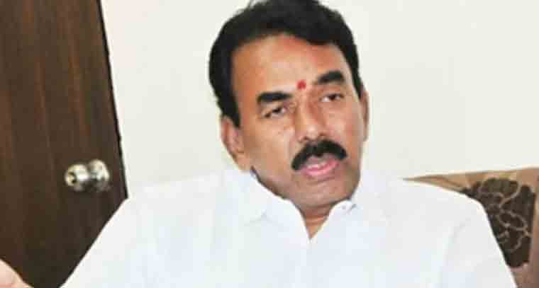 పార్టీని కాపాడుకోవడం కోసమే కేసీఆర్ బయటకు వచ్చారు 
