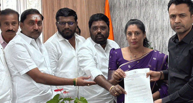  GHMC శేరిలింగంపల్లి జోన్ జోనల్ కమిషనర్‌ను కలిసిన కాట సుధాశ్రీనివాస్ గౌడ్