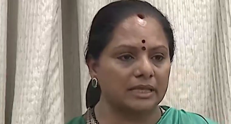 నాది ఆస్తుల పంచాయితీ కాదు.. ఆత్మగౌరవ పంచాయితీ : కవిత 