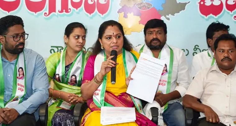 కేసీఆర్ కలలో కూడా తెలంగాణకు నష్టం చేయరు: కవిత