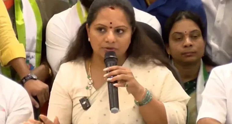 కేటీఆర్ కు అందుకే రాఖీ కట్టలేదు.. కవిత క్లారిటీ