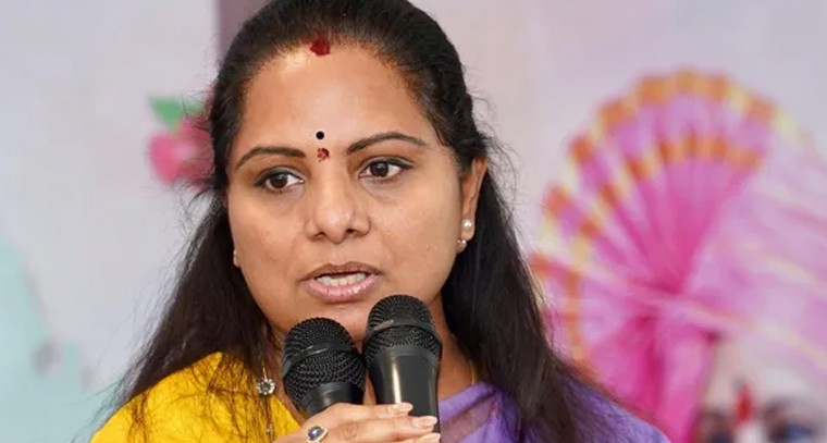 కాసేపట్లో మీడియా ముందుకు కవిత!