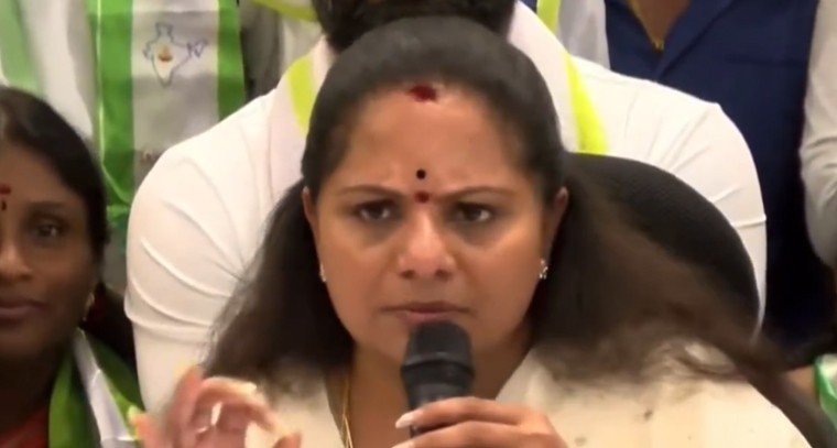 ఎమ్మెల్సీ పదవికి రాజీనామా చేసిన కవిత 