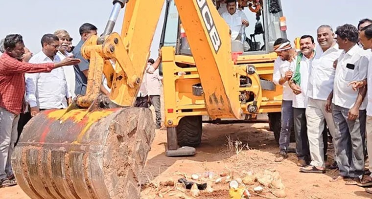 ప్రతి చెరువు నిండాలి - ప్రతి గుంటకు సాగునీరు అందాలి