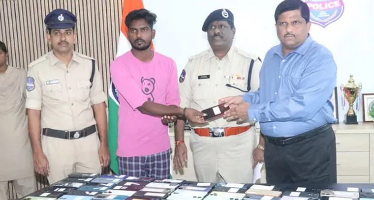 మీ మొబైల్ పోయిందా ఆందోళన వద్దు: జిల్లా ఎస్పీ