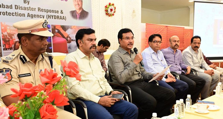 అగ్ని ప్ర‌మాదాల‌పై  పాతబస్తీలో హైడ్రా అవ‌గాహ‌న కార్య‌క్ర‌మం