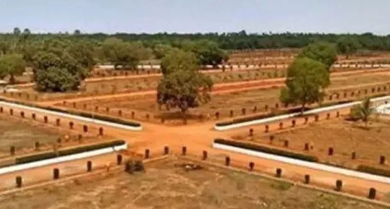 పెరుగుతున్న ఫ్లాట్ల క్రయ విక్రయాలు.. భూ భారతి ఓవర్ లోడ్