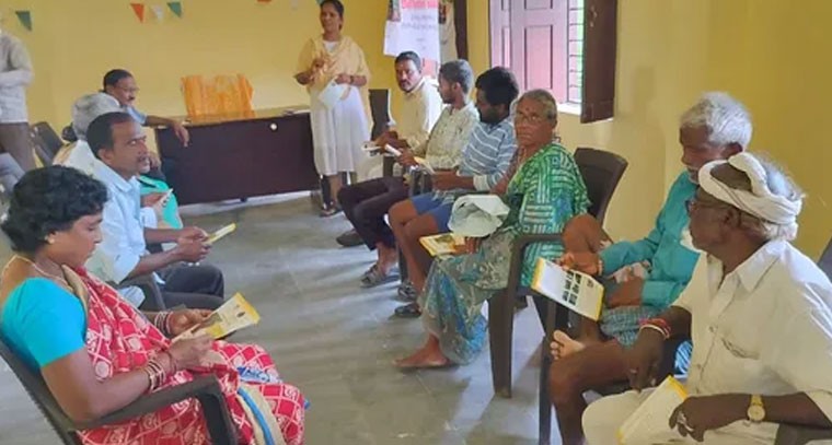 కేశవపట్నంలో ఆయిల్ ఫామ్ సాగుపై రైతులకు అవగాహన