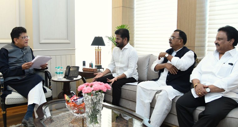 కేంద్ర మంత్రి పీయూష్ గోయల్ తో సీఎం రేవంత్ రెడ్డి భేటీ