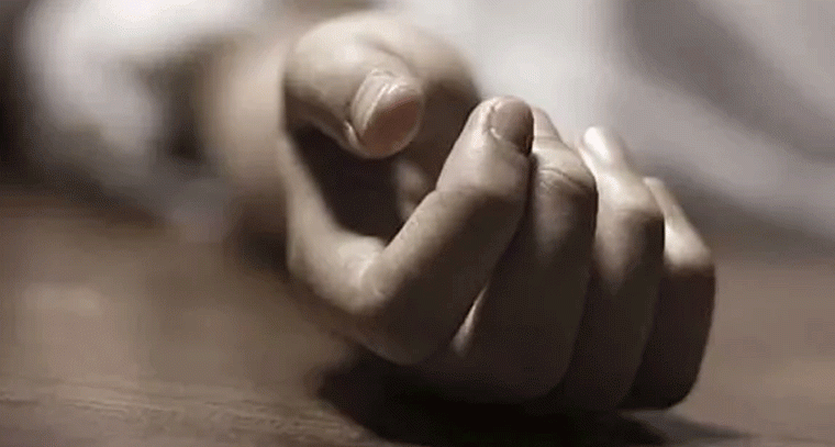 ఖమ్మంలో మహిళ దారుణ హత్య