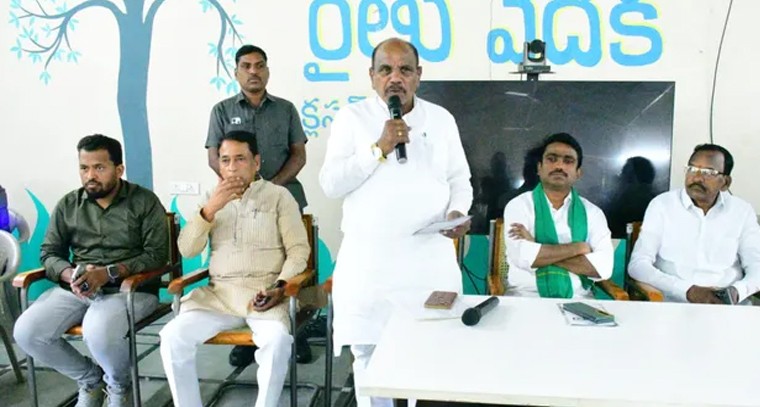 రైతులు చట్టాలు తెలుసుకోవాలి: చేవెళ్ల ఎమ్మెల్యే