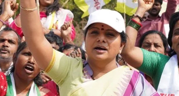 ఉద్యమకారులతో కలిసి భూ పోరాటానికి సిద్దం: కవిత