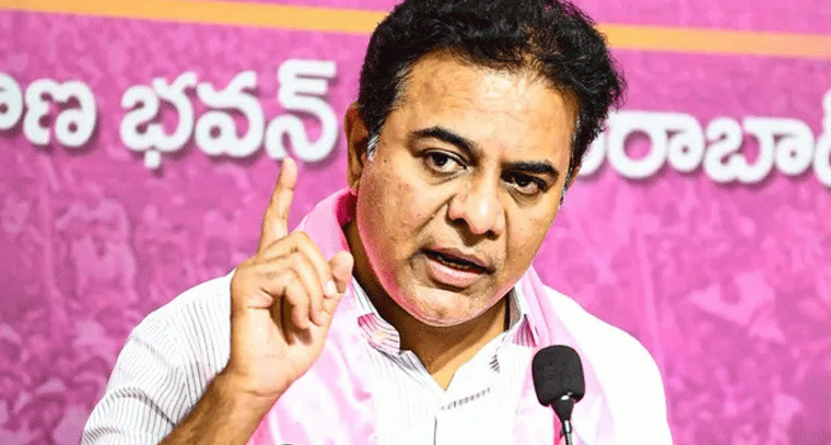 ఇంత బతుకు బతికి ఏ పార్టీనో చెప్పుకునే దమ్ము లేదు: కేటీఆర్ ఫైర్