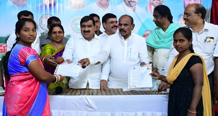 రేషన్ కార్డుల జారీ నిరంతర ప్రక్రియ: ఎమ్మెల్యే