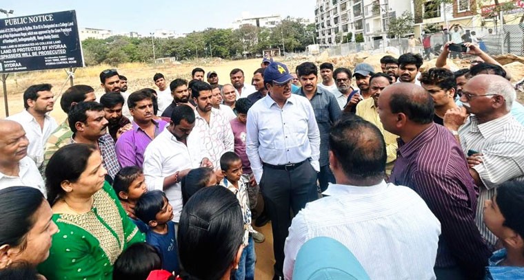  కొండాపూర్‌లో హైడ్రాకు జై కొట్టిన జ‌నం