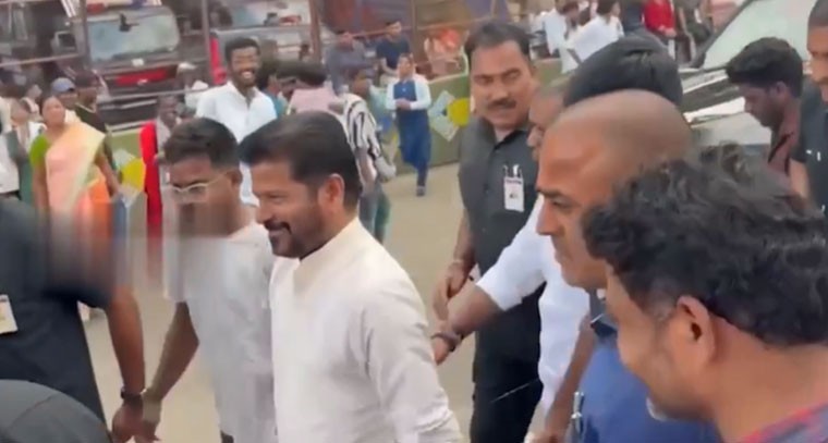 నిమజ్జన ఏర్పాట్లపై CM రేవంత్ ఆకస్మిక తనిఖీ