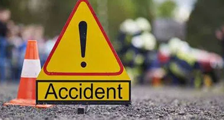 రోడ్డు ప్రమాదంలో ఇద్దరు మృతి